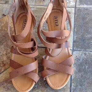 a.n.a Women's Light Brown Strappy Sandals